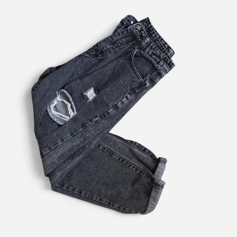 Women’s Distressed Black Jeans